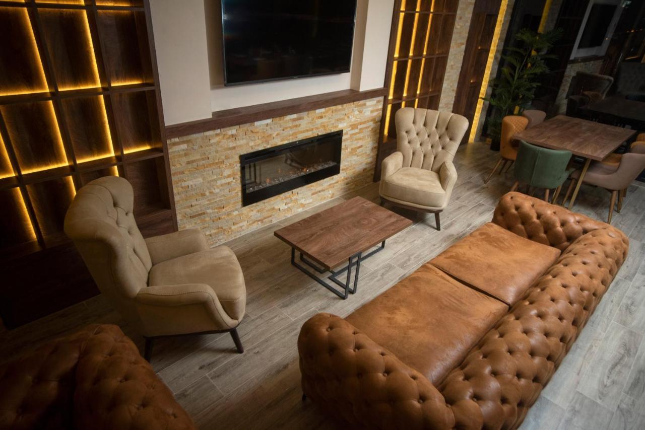 Hotel & Restaurant Ponte Bianco Вране Экстерьер фото