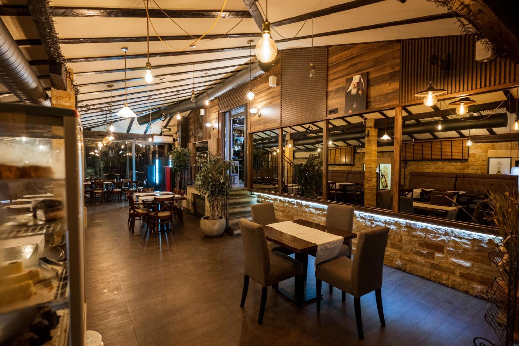 Hotel & Restaurant Ponte Bianco Вране Экстерьер фото
