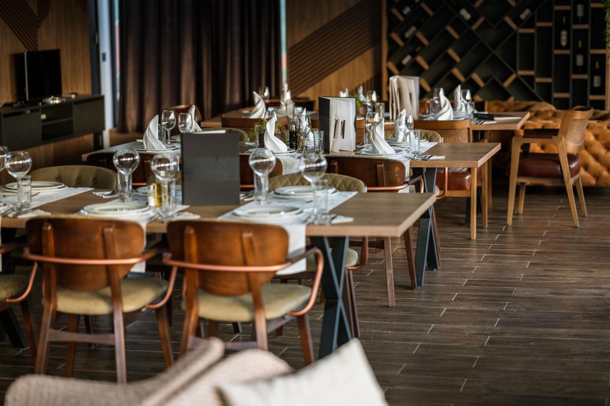 Hotel & Restaurant Ponte Bianco Вране Экстерьер фото