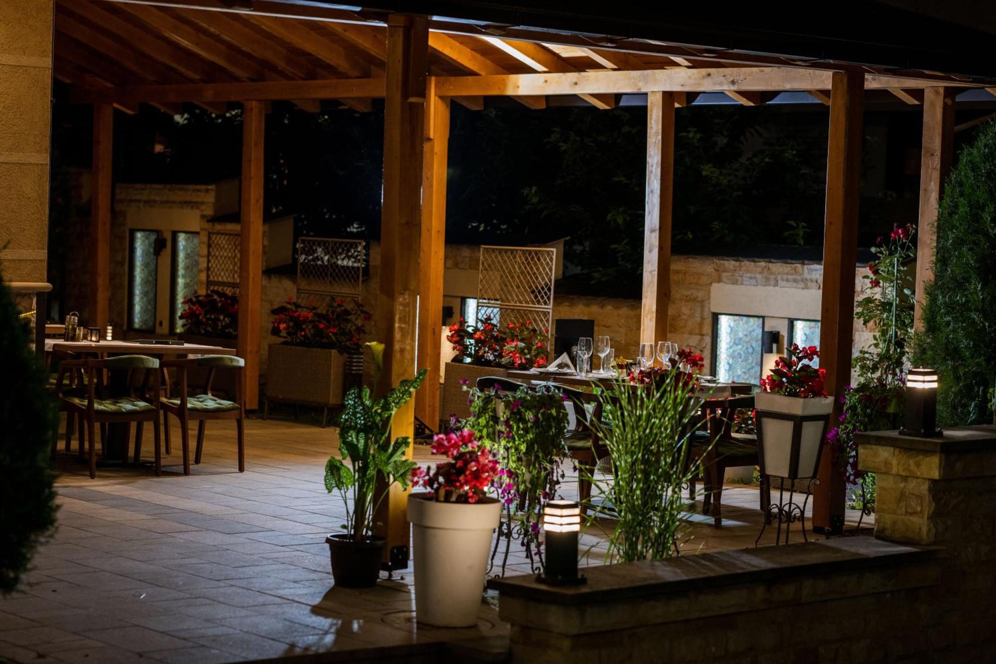 Hotel & Restaurant Ponte Bianco Вране Экстерьер фото