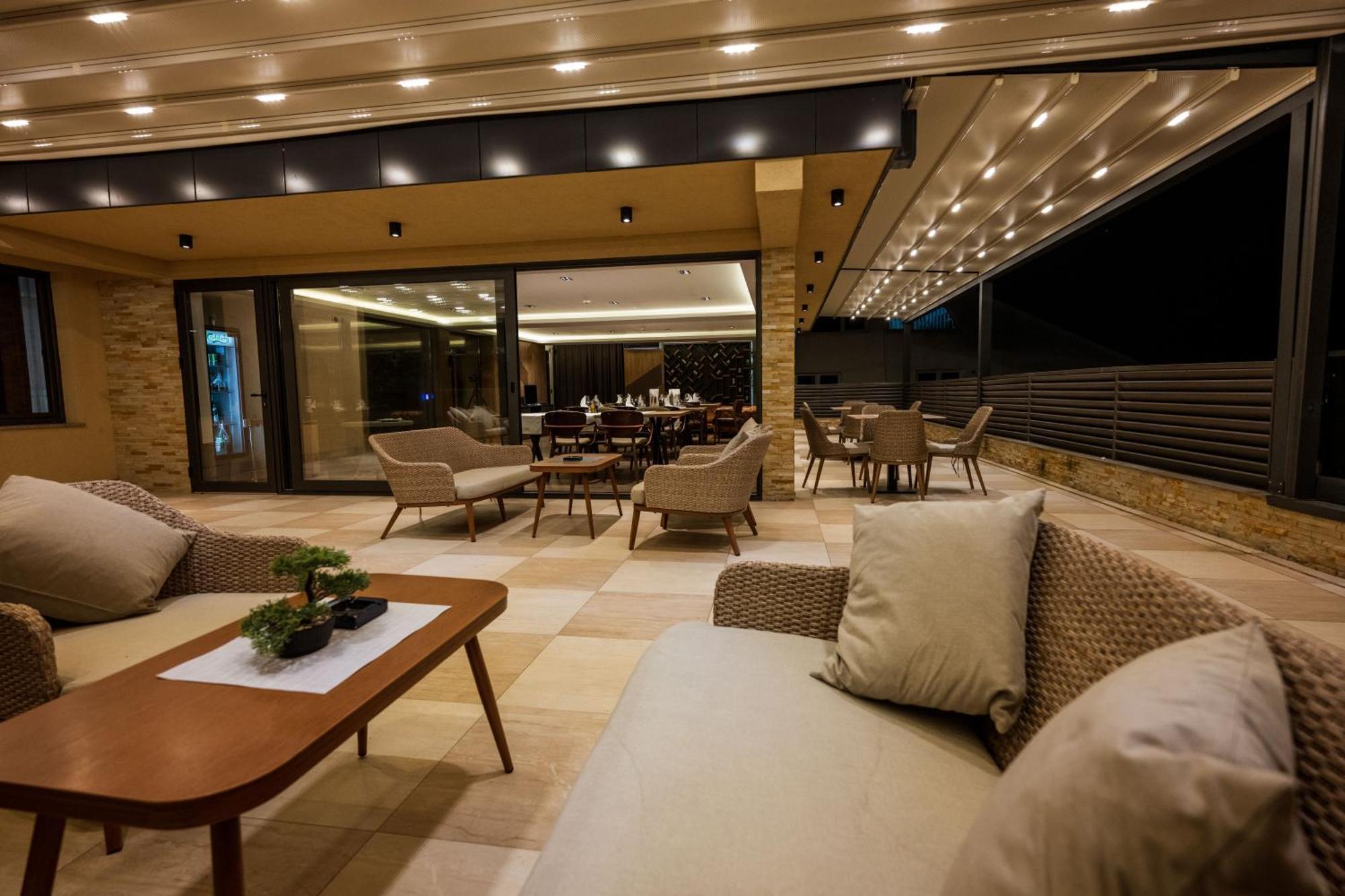 Hotel & Restaurant Ponte Bianco Вране Экстерьер фото