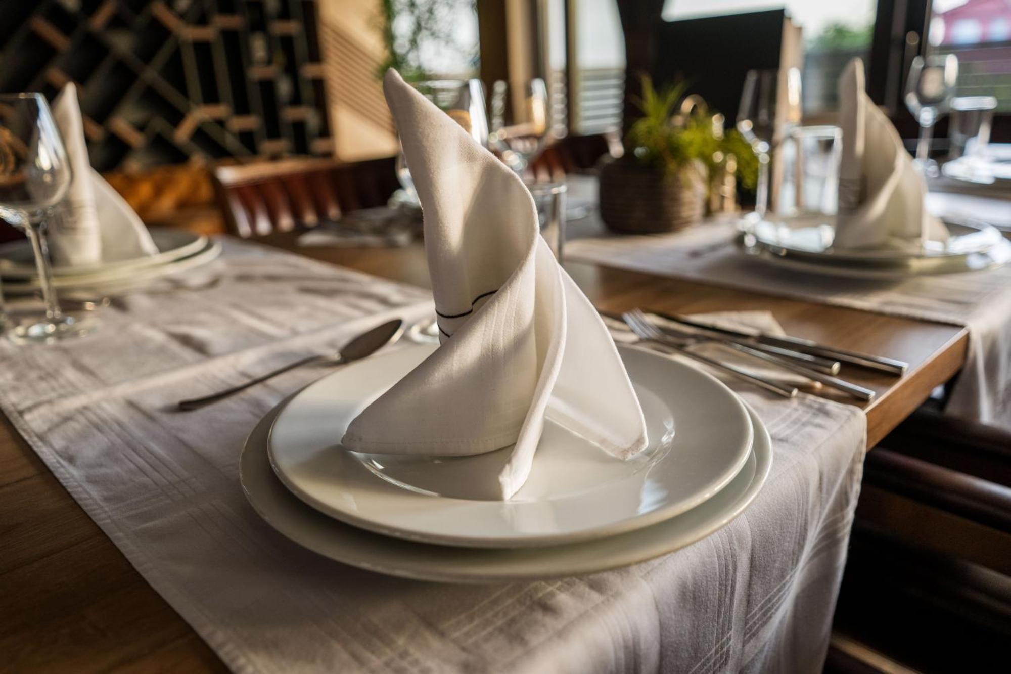 Hotel & Restaurant Ponte Bianco Вране Экстерьер фото